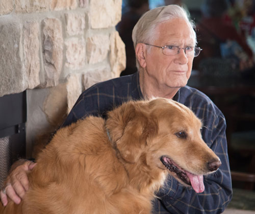 How Therapy Dogs Can Help Dementia Patients